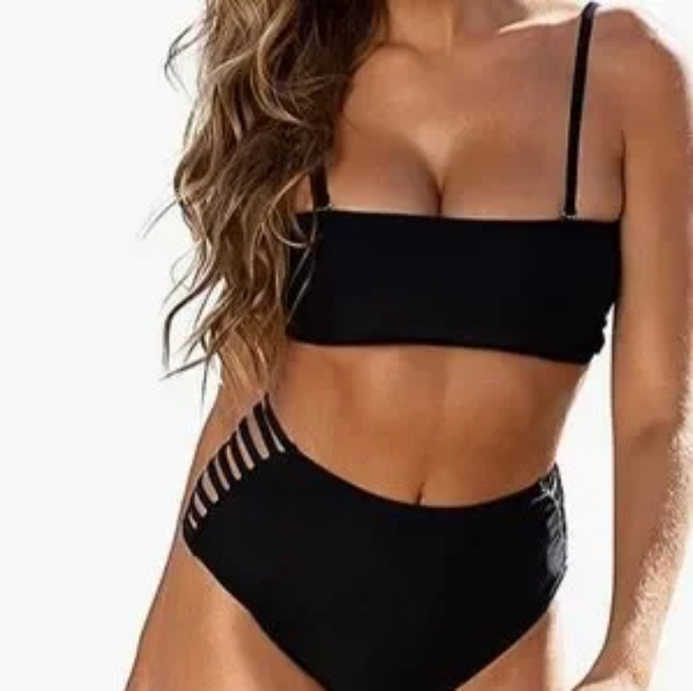 RELLECIGA Women's Strappy swim top